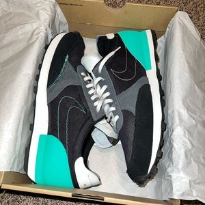 NWT Nike DBreak-Type